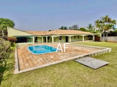Fazenda/Sítio com 5 Quartos à venda, 220m² no Varejão, Itu