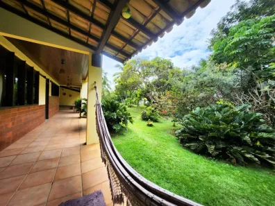 Casa de Condomínio com 5 Quartos à venda, 645m² no Busca Vida (Abrantes), Camaçari