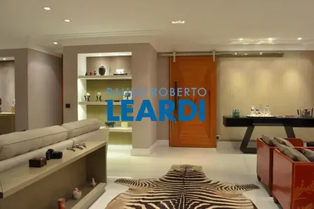 Apartamento com 2 Quartos à venda, 243m² no Jardim Fonte do Morumbi, São Paulo