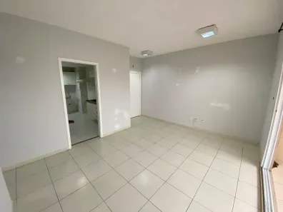 Apartamento com 3 Quartos para alugar, 93m² no Marambaia, Belém