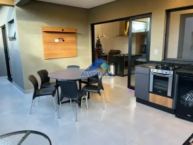 Casa com 3 Quartos à venda, 124m² no Jardim Jacinto, Jacareí