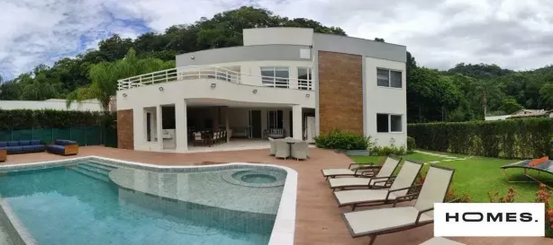 Casa com 5 Quartos à venda, 500m² no , Mangaratiba