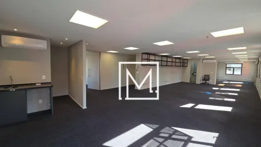Sala Comercial para alugar, 210m² no Liberdade, São Paulo