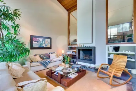 Casa com 4 Quartos à venda, 696m² no Santo Amaro, São Paulo