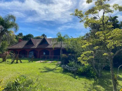 Fazenda/Sítio com 4 Quartos à venda, 300m² no Fiuza, Viamão