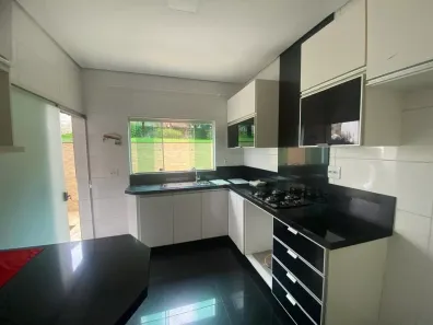 Casa com 4 Quartos para alugar, 320m² no Rio Branco, Belo Horizonte