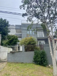Casa com 3 Quartos para alugar, 240m² no Barreirinha, Curitiba