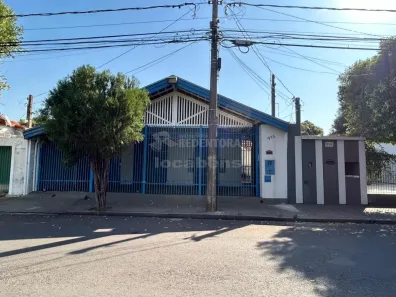 Casa com 2 Quartos à venda, 198m² no Parque Industrial, Araçatuba