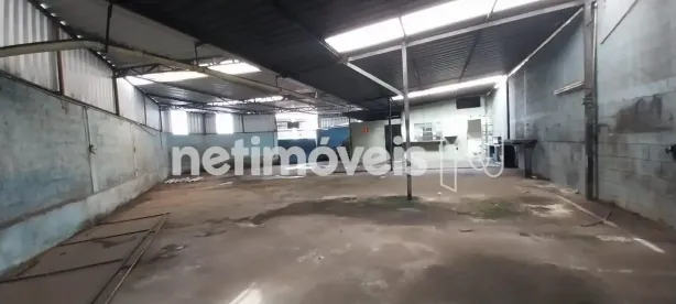 Galpão/Depósito/Armazém à venda, 360m² no Coração Eucarístico, Belo Horizonte