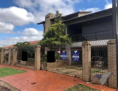 Casa com 3 Quartos à venda, 327m² no Recanto Tropical, Cascavel