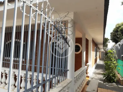 Casa com 5 Quartos à venda, 302m² no Tabajaras, Uberlândia