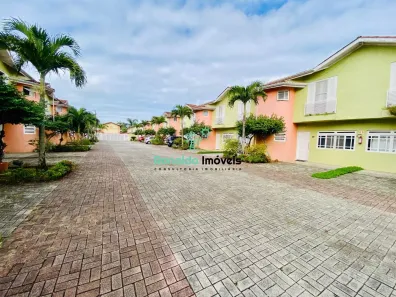 Casa de Condomínio com 2 Quartos à venda, 70m² no Maitinga, Bertioga