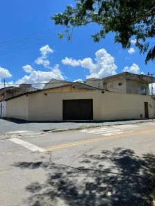 Casa com 3 Quartos à venda, 184m² no Goiânia 2, Goiânia