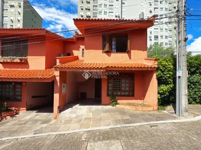 Casa com 2 Quartos à venda, 91m² no Glória, Porto Alegre