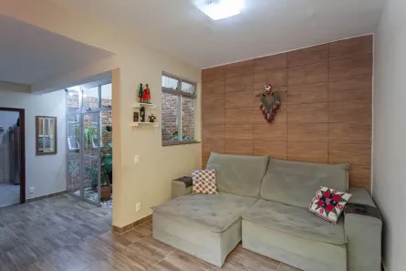 Casa com 3 Quartos à venda, 100m² no Heliópolis, Belo Horizonte