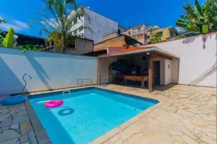 Sobrado com 5 Quartos à venda, 307m² no Vila Diva (Zona Leste), São Paulo