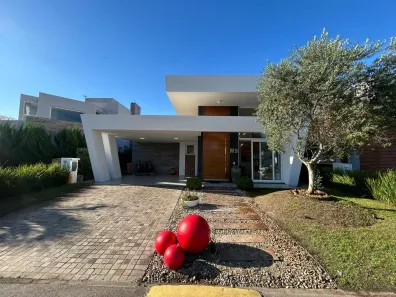 Casa de Condomínio com 4 Quartos à venda, 214m² no , Xangri-Lá