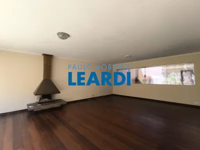 Casa com 3 Quartos à venda, 261m² no Jardim Pinheiros, São Paulo