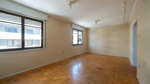 Apartamento com 2 Quartos para alugar, 104m² no Centro, Pelotas