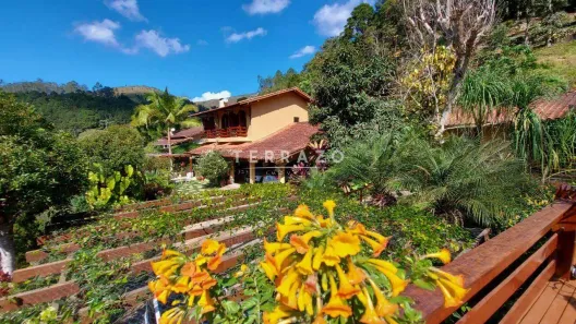 Casa com 5 Quartos à venda, 271m² no Albuquerque, Teresópolis