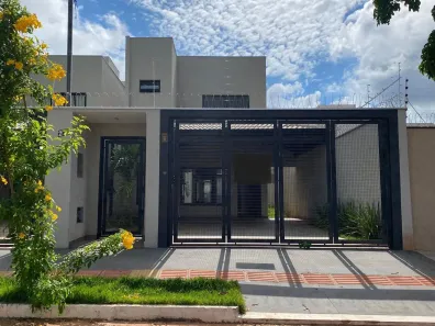 Sobrado com 3 Quartos à venda, 175m² no Vila do Polonês, Campo Grande