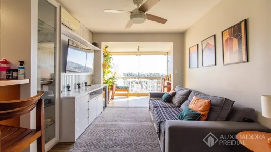Apartamento com 2 Quartos à venda, 70m² no Passo da Areia, Porto Alegre