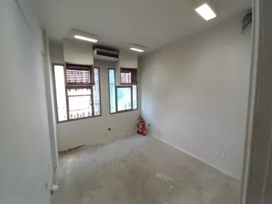 Sala Comercial à venda, 32m² no Funcionários, Belo Horizonte