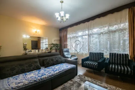 Casa com 3 Quartos à venda, 220m² no Jardim Rossin, São Paulo
