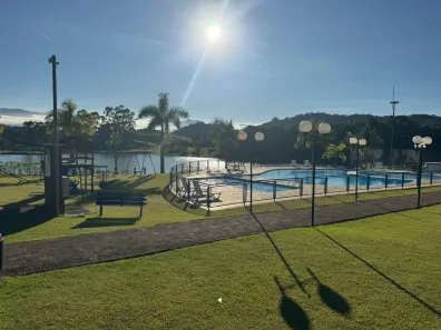 Lote/Terreno à venda, 628m² no Santa Luzia, Jaraguá do Sul