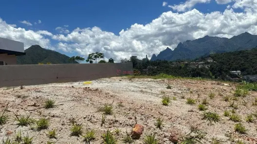 Lote/Terreno à venda, 275m² no Ermitage, Teresópolis