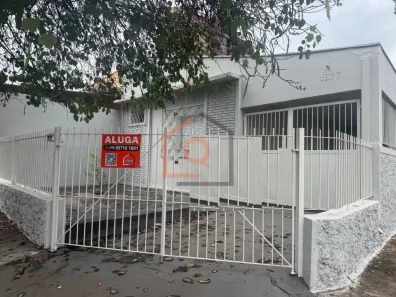Casa com 2 Quartos para alugar, 99m² no Centro, Araraquara