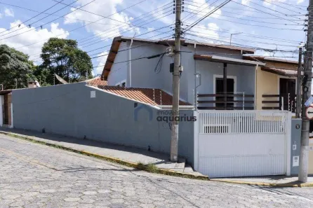 Sobrado com 3 Quartos à venda, 97m² no Vila Formosa, Jacareí