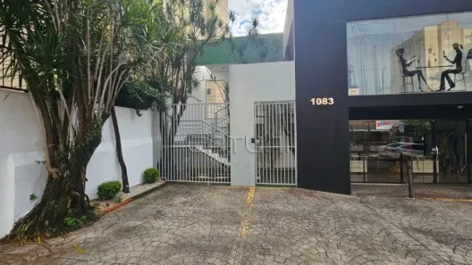 com 4 Quartos para alugar, 200m² no Centro, Londrina