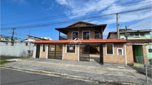 Sobrado com 4 Quartos à venda, 261m² no Indaiá, Caraguatatuba