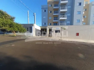 Apartamento com 2 Quartos para alugar, 54m² no Cidade Jardim, São Carlos