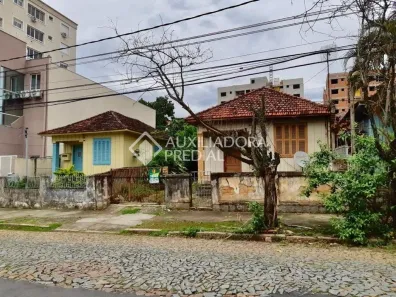 Lote/Terreno à venda, 300m² no Passo da Areia, Porto Alegre