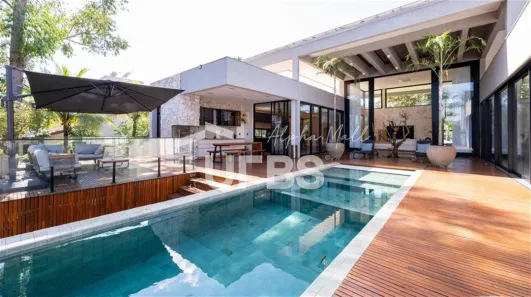 Casa de Condomínio com 5 Quartos à venda, 446m² no Residencial Aldeia do Vale, Goiânia