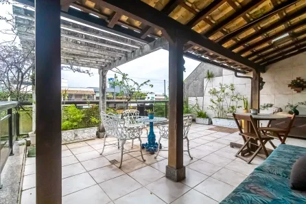 Casa de Condomínio com 5 Quartos à venda, 256m² no Recreio dos Bandeirantes, Rio de Janeiro