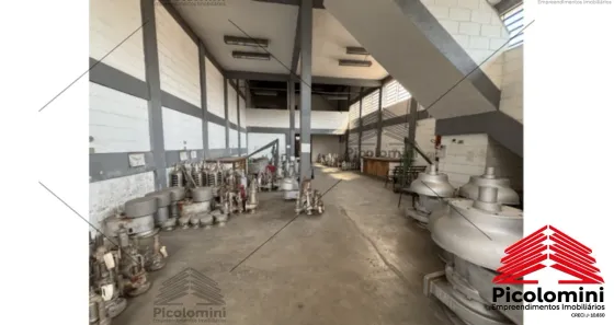 Galpão/Depósito/Armazém à venda, 364m² no Vila Guedes, São Paulo