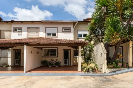 Sobrado com 5 Quartos à venda, 140m² no Jardim América, Goiânia