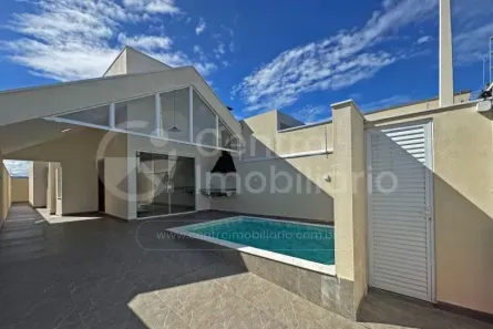 Casa com 2 Quartos à venda, 82m² no , Peruíbe