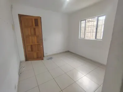 Casa com 1 Quarto para alugar, 50m² no Jardim Maria Duarte, São Paulo
