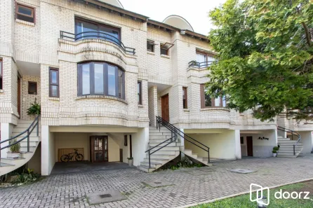 Casa de Condomínio com 3 Quartos à venda, 182m² no Cristal, Porto Alegre