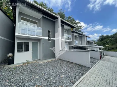 Sobrado com 2 Quartos para alugar, 58m² no Itoupava Central, Blumenau