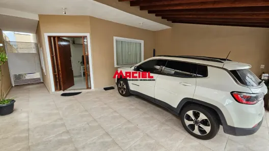 Sobrado com 3 Quartos à venda, 156m² no Loteamento Villa Branca, Jacareí