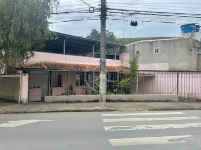 Casa com 3 Quartos à venda, 140m² no Santos Dumont, Juiz de Fora