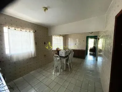 Casa com 3 Quartos à venda, 172m² no Jardim Maria Emília, Pindamonhangaba