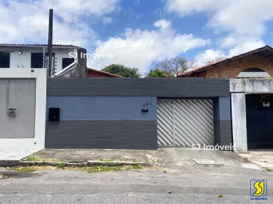 Casa com 4 Quartos para alugar, 150m² no Guararapes, Fortaleza
