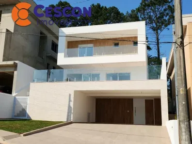 Sobrado com 3 Quartos à venda, 368m² no Itaqui, Itapevi