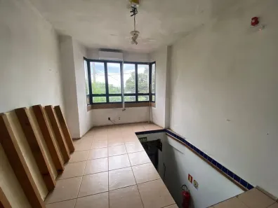 Ponto Comercial para alugar, 50m² no Jardim Itu, Porto Alegre